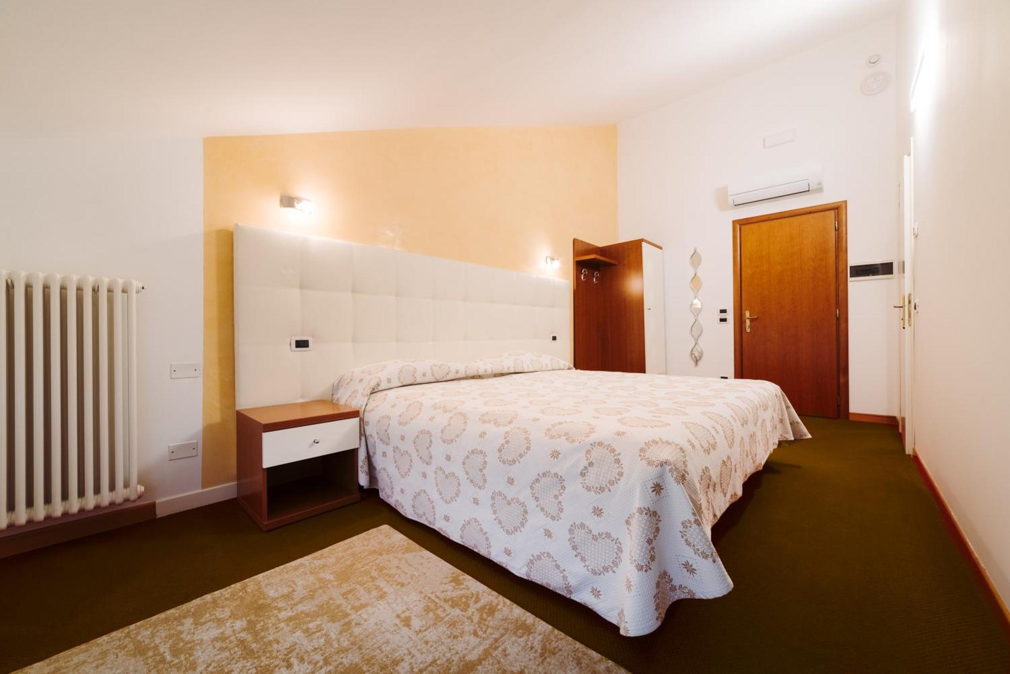 Hotel Roma Cittadella Buitenkant foto